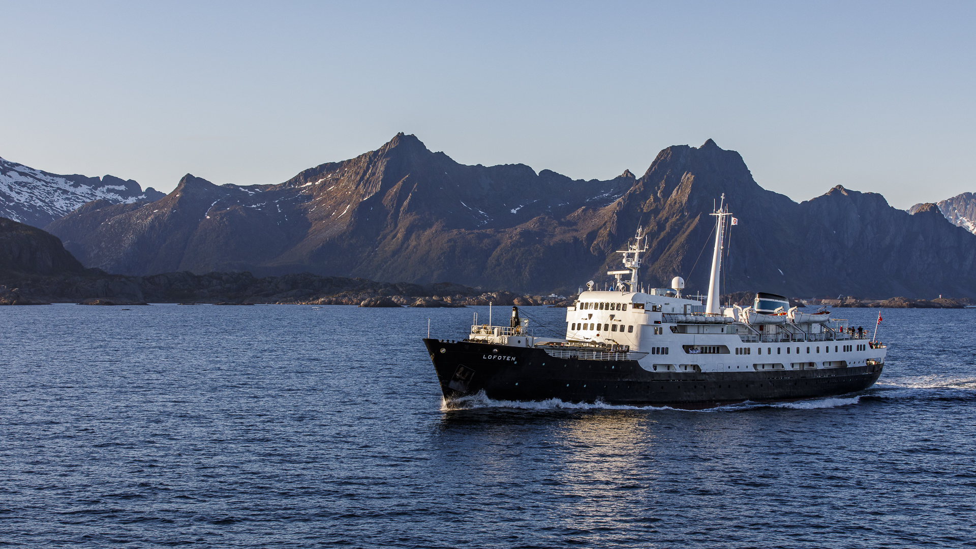 MS Lofoten