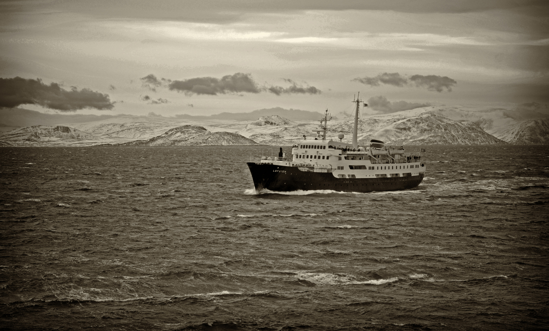 MS Lofoten