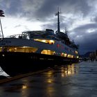 MS Lofoten im Hafen von Ålesund