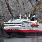 MS Polarlys von der Hurtiglinie im Trollfjord
