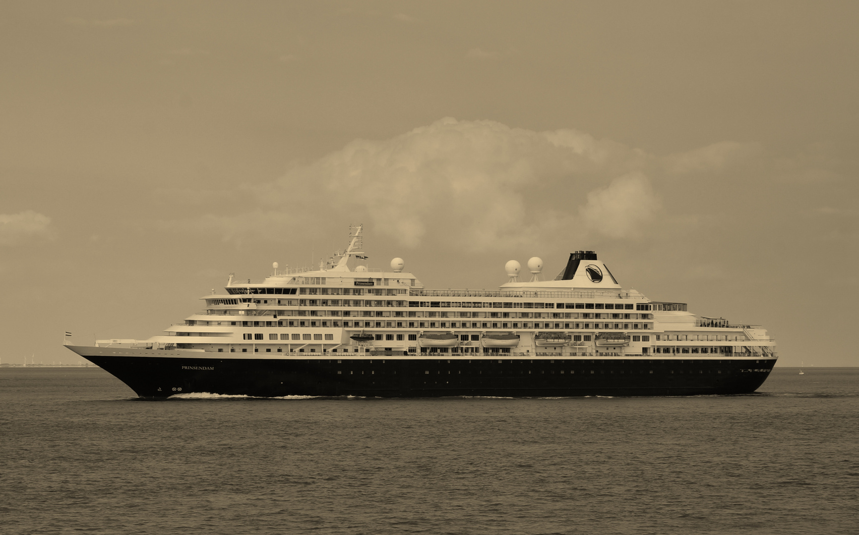 MS Prinsendam in Sepia