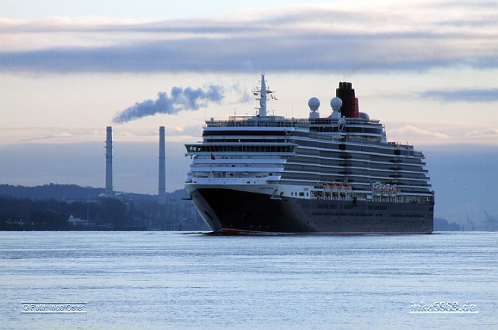 MS Queen Victoria...