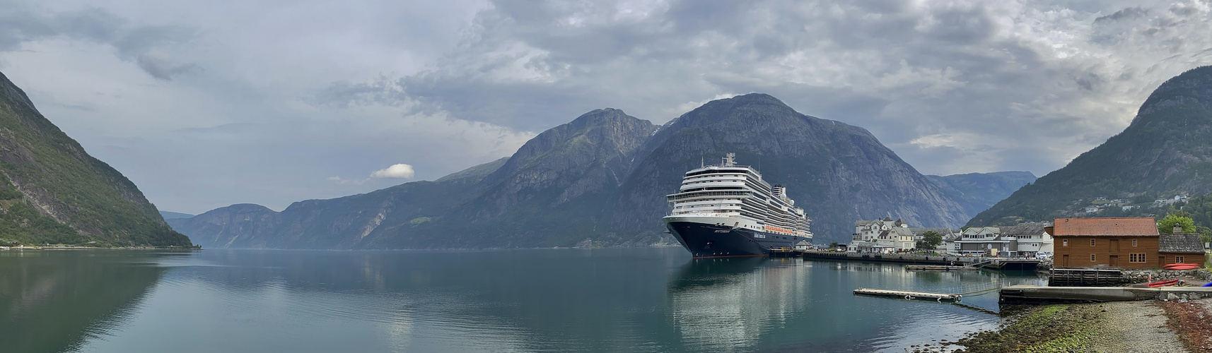 MS Rotterdam in Eidfjord