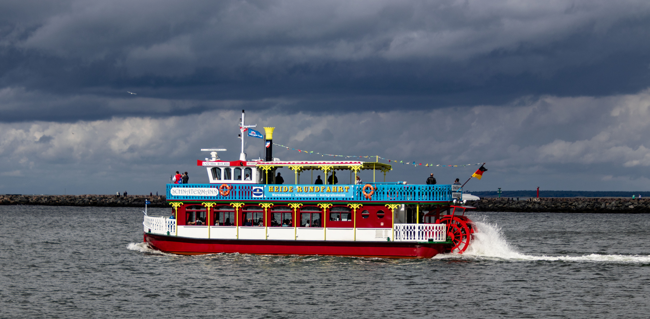 MS Schnatermann auf Rundfahrt