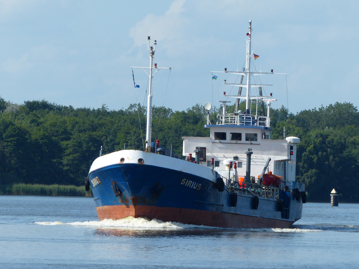 MS SIRIUS im Nord-Ostsee-Kanal