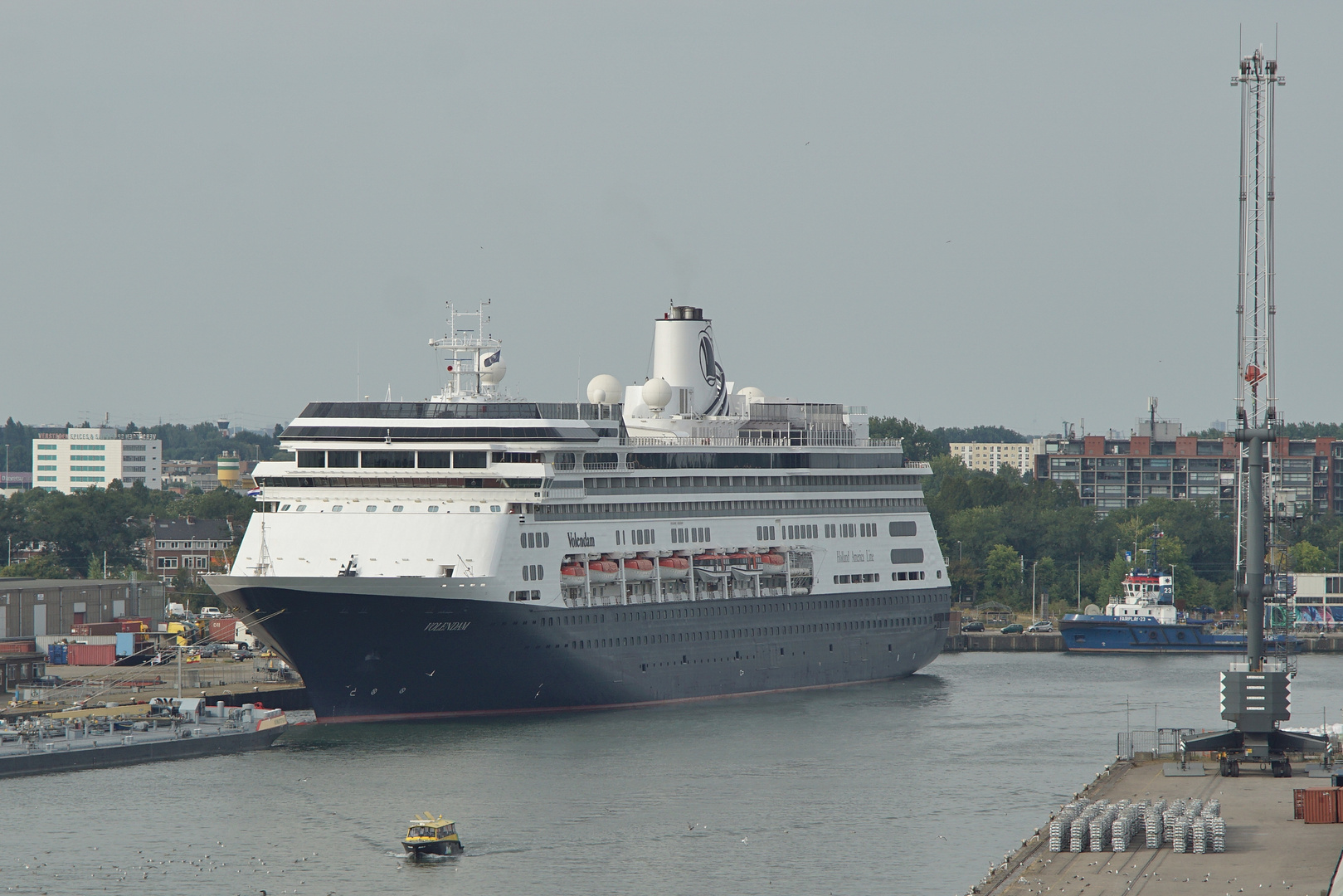 MS Volendam in Rotterdam