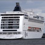 "MSC LIRICA"...