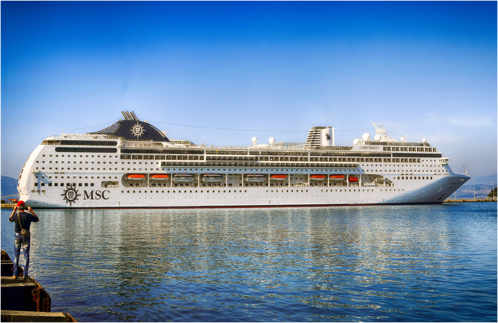 MSC Lirica