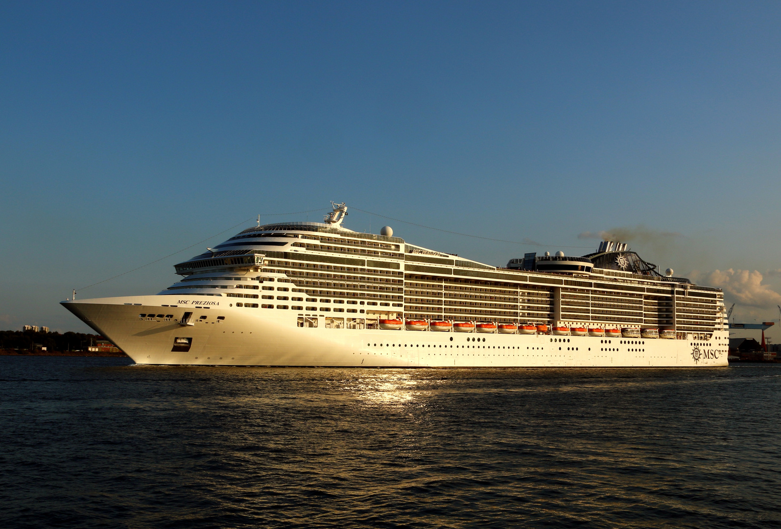 Msc Preciosa