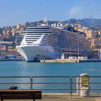 MSC Seaview im Hafen von Genua