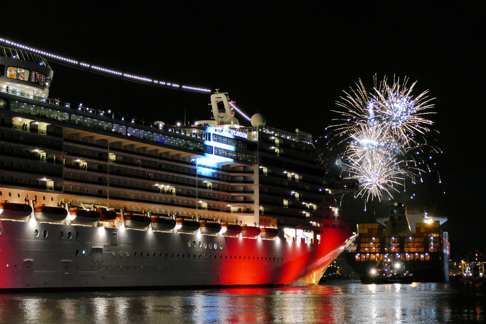 MSC Splendida in Hamburg