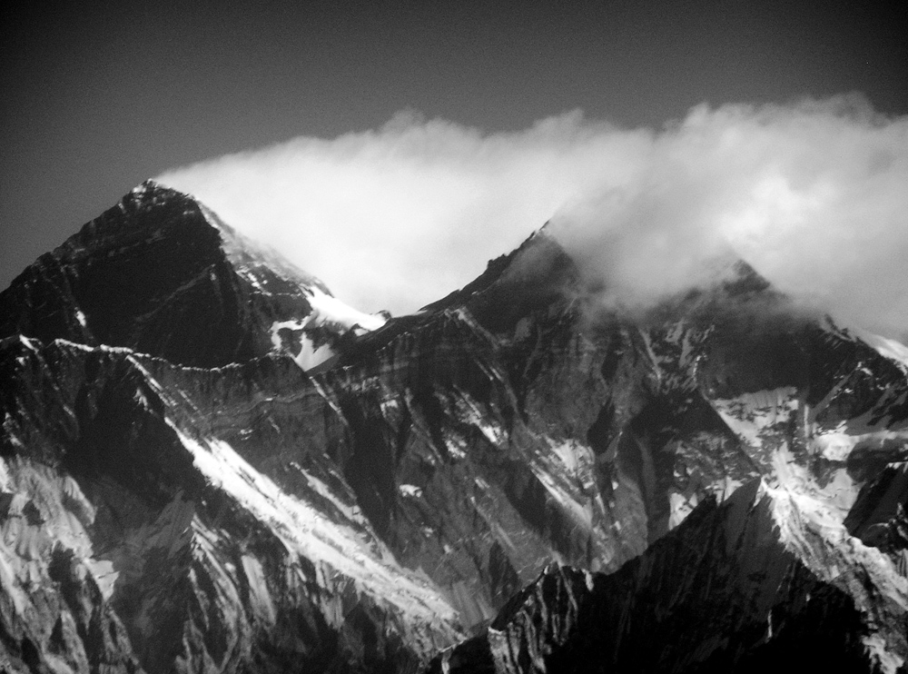 Mt. Everest und Lothse im Himalaya von Dalaila 