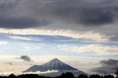 Mt Taranaki kurz vor dem zu Bett gehen