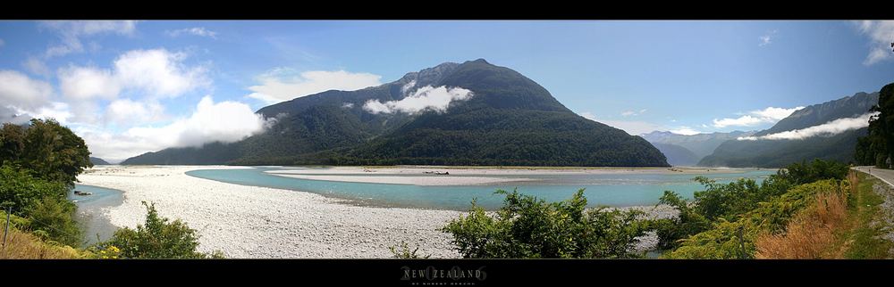 Mt Thomas am Haast River