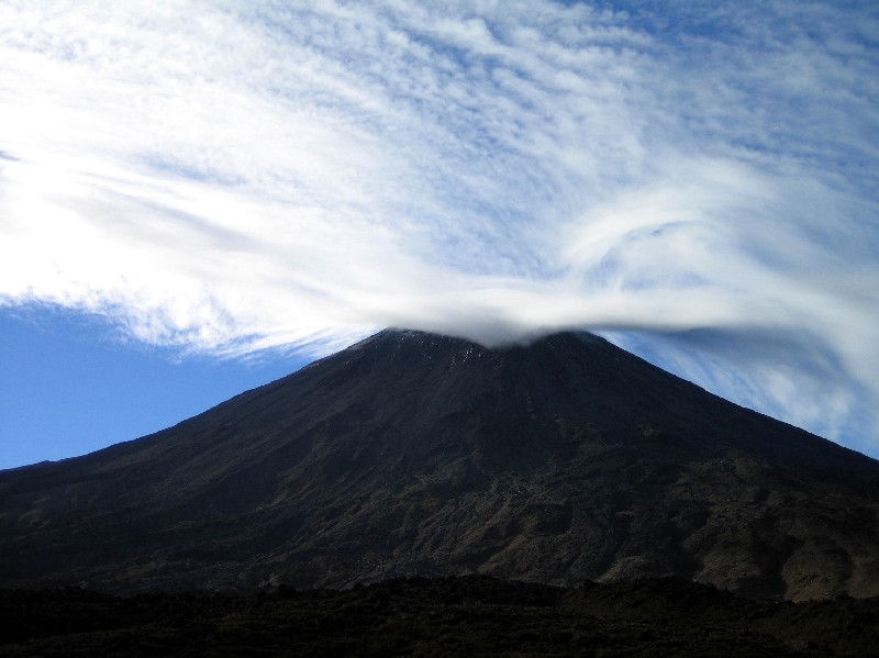 Mt. Tongariro im Wolkenfeld