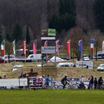 "MTB - CUP in Münsingen* Die Nationenfahnen"