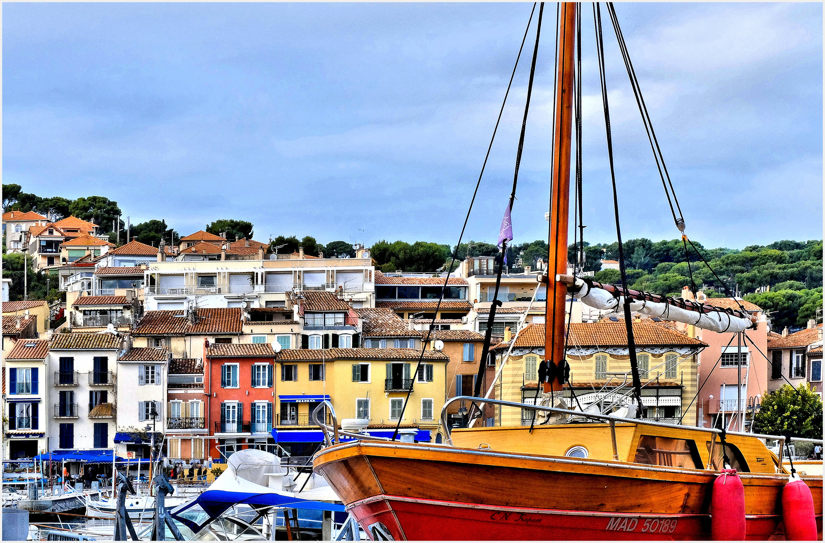 Mât...de cocagne... photo et image provence, mer, bateaux Images