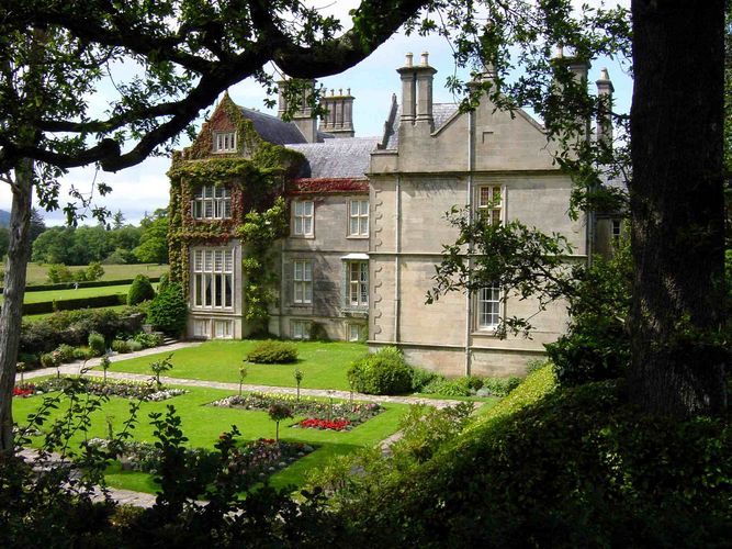 MUCKROSS HOUSE