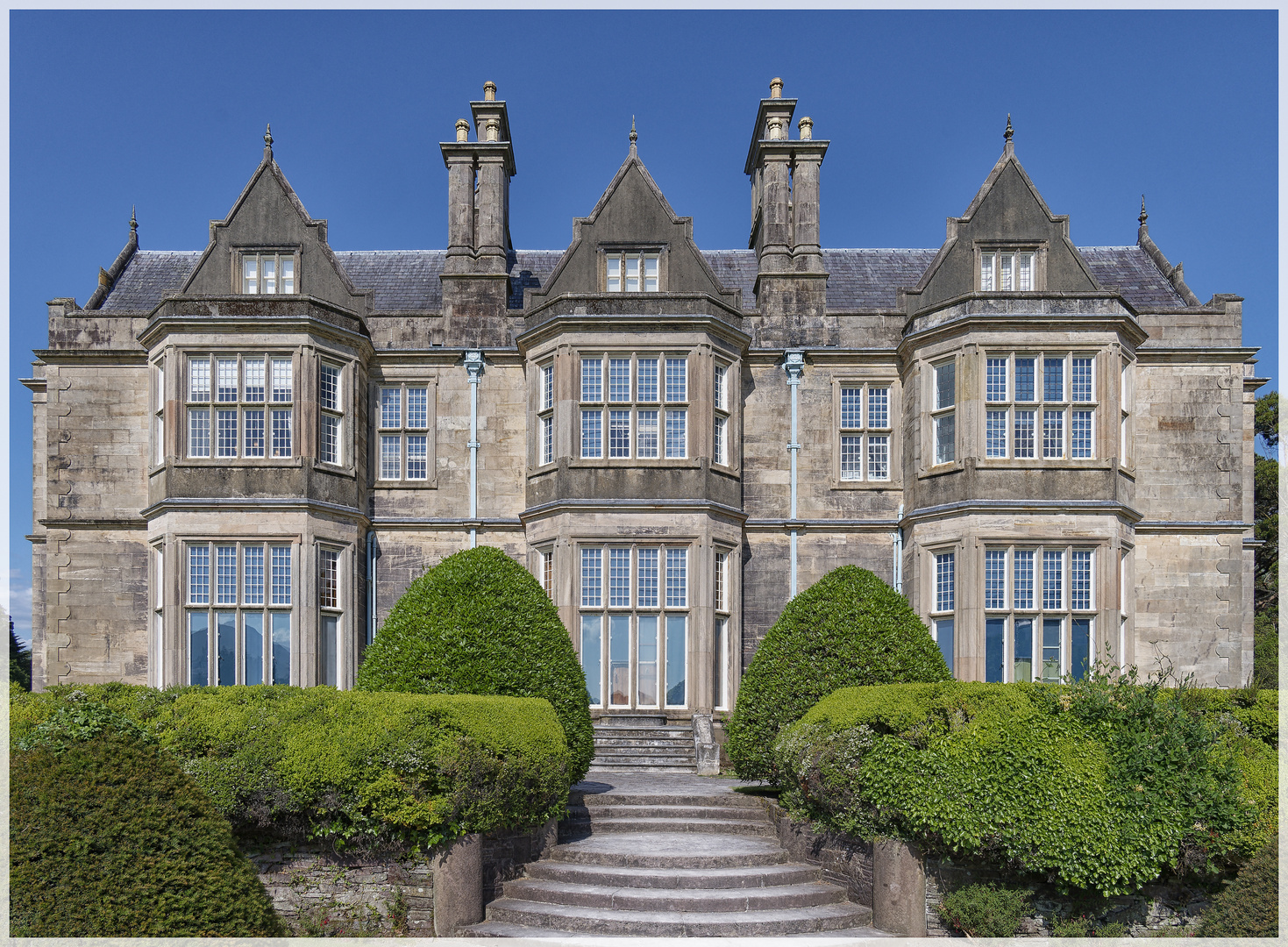 Muckross House Gartenseite