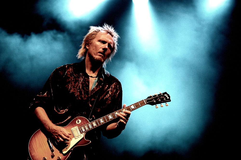 Muddy Manninen (WISHBONE ASH)