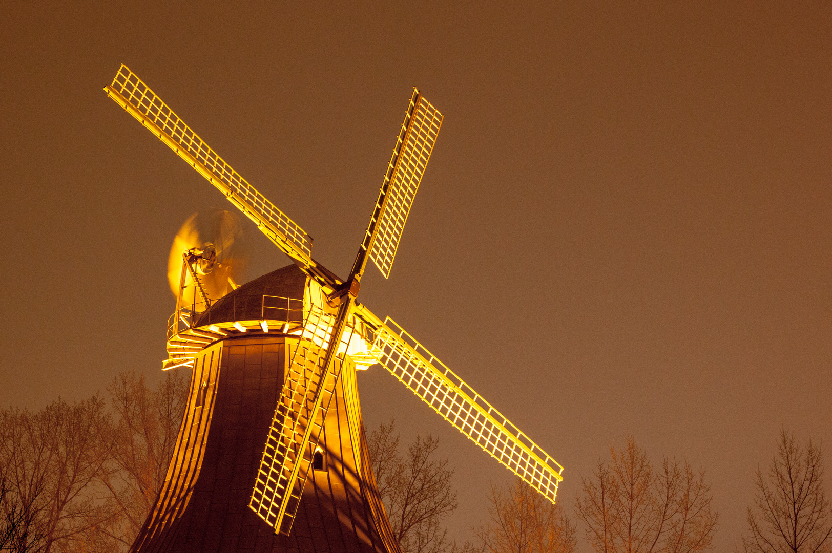 Mühle bei Nacht