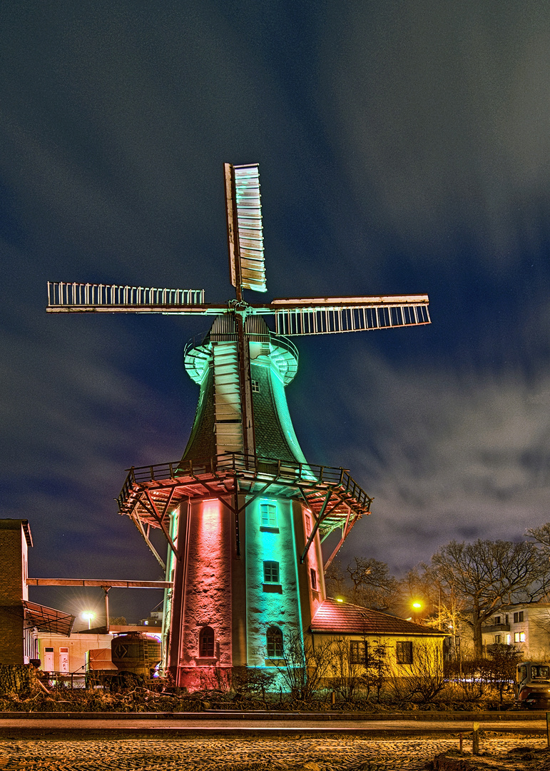 Mühle bei Nacht