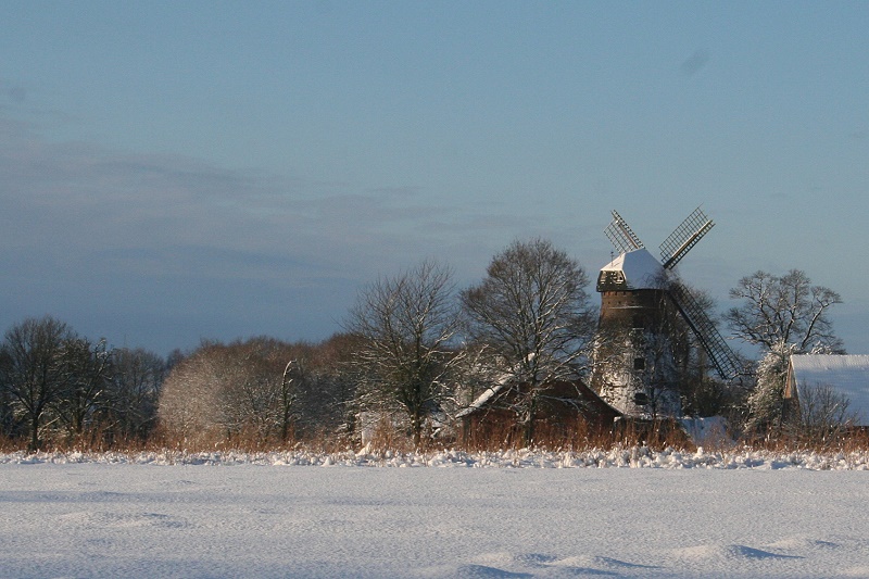Mühle im Schnee