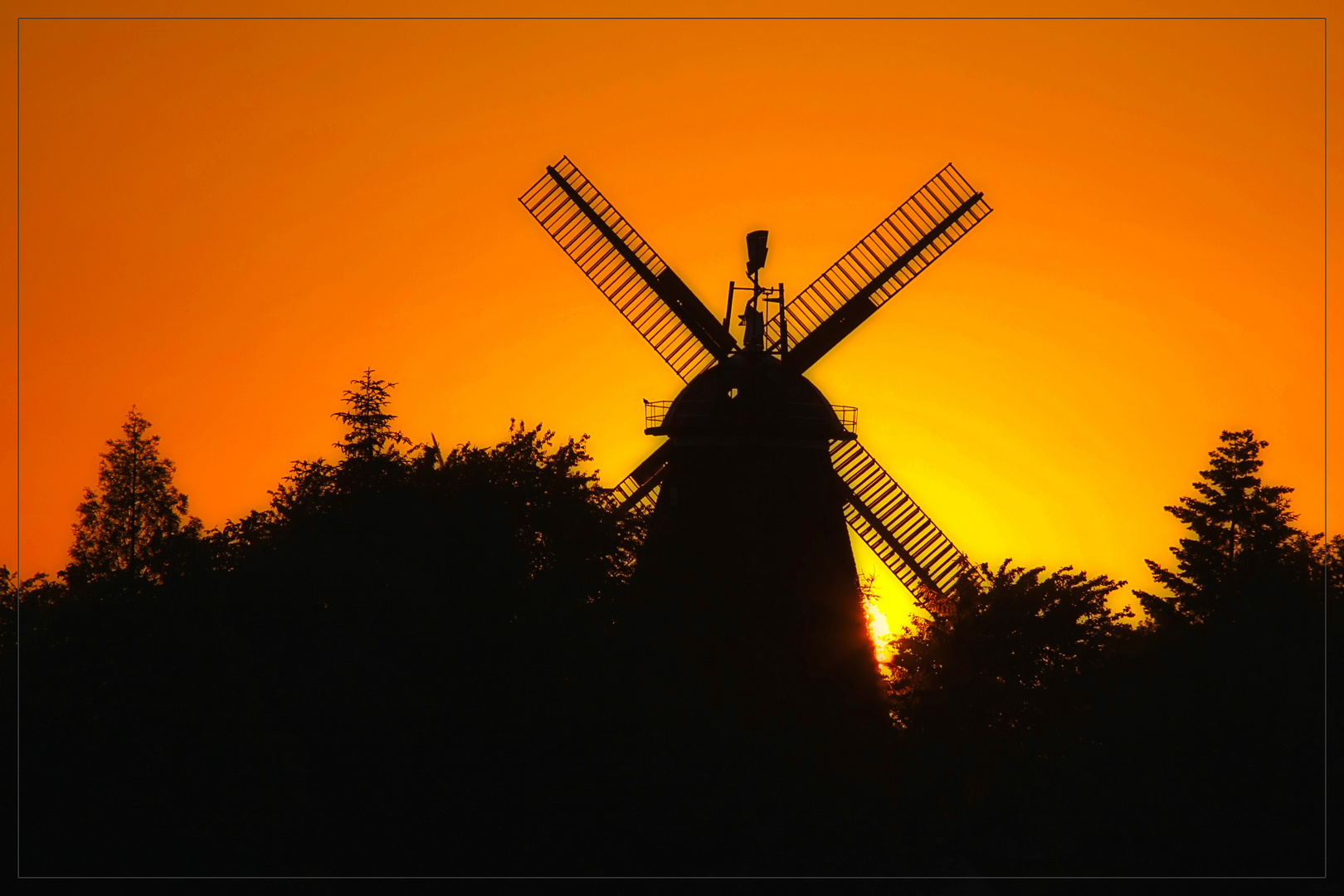 Mühle im Sonnenuntergang