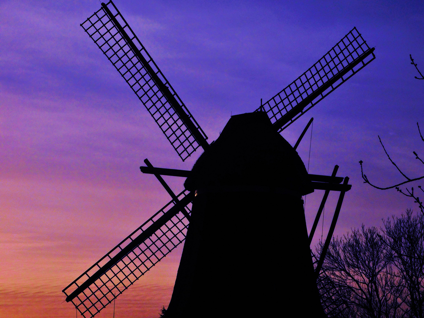 Mühle im Sonnenuntergang