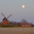 Mühle mit Mond