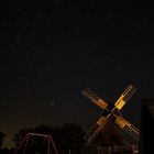 Mühle unter dem Sternenhimmel