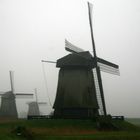 Mühlen im Nebel