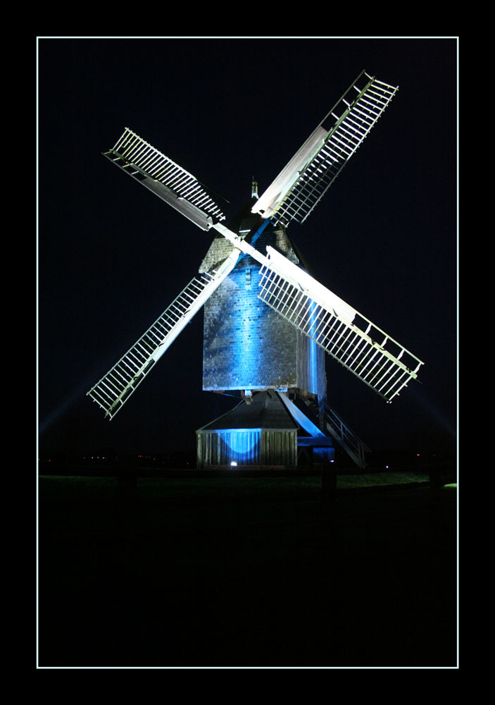 Mühlenimpression bei Nacht