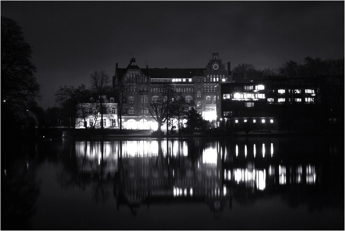 Mühlenteich by Night