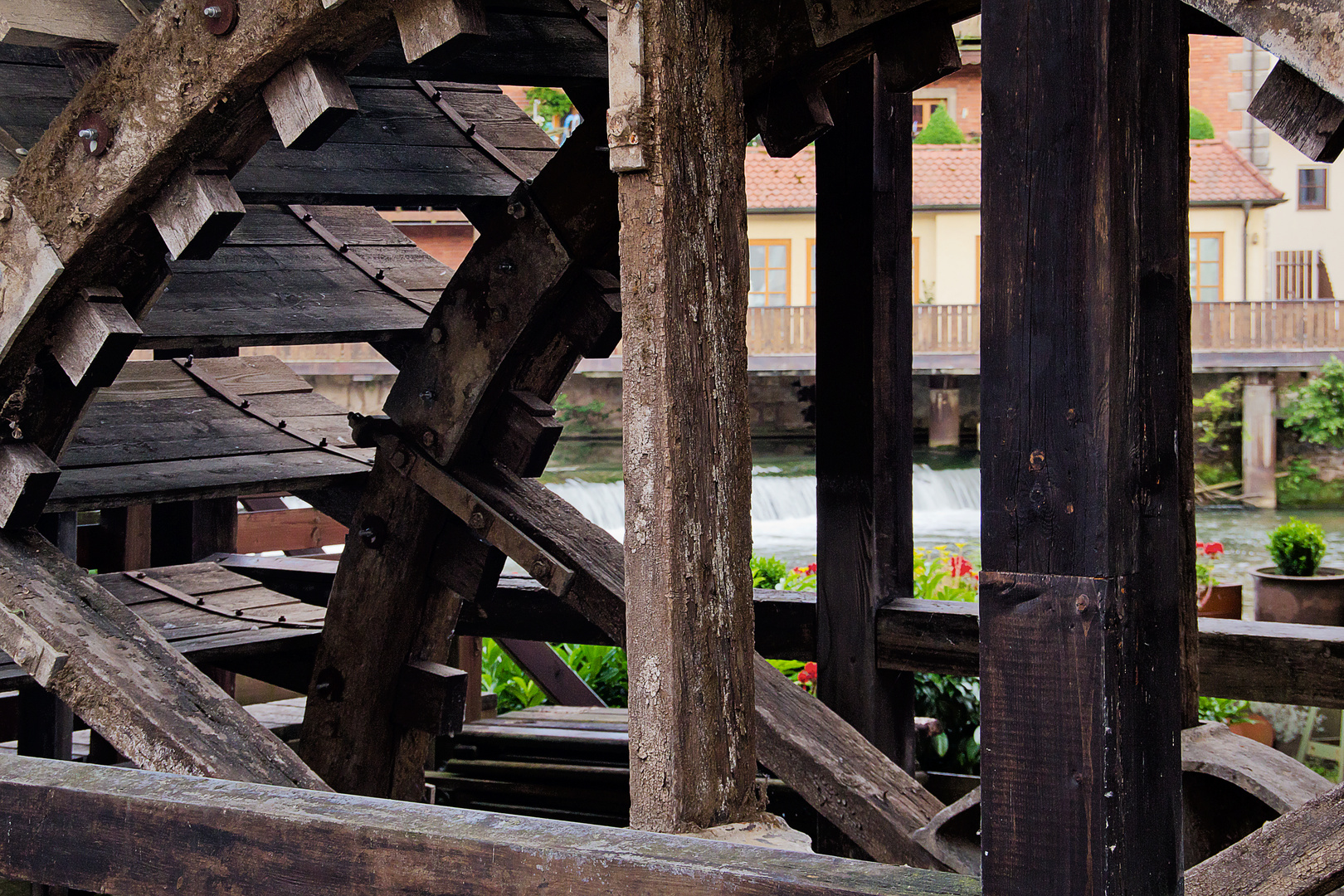 Mühlrad der Schleifmühle in Lauf