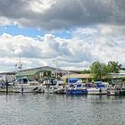 Mülheim an der Ruhr - Anlegestelle für Motorboote im Mülheimer Binnenhafen