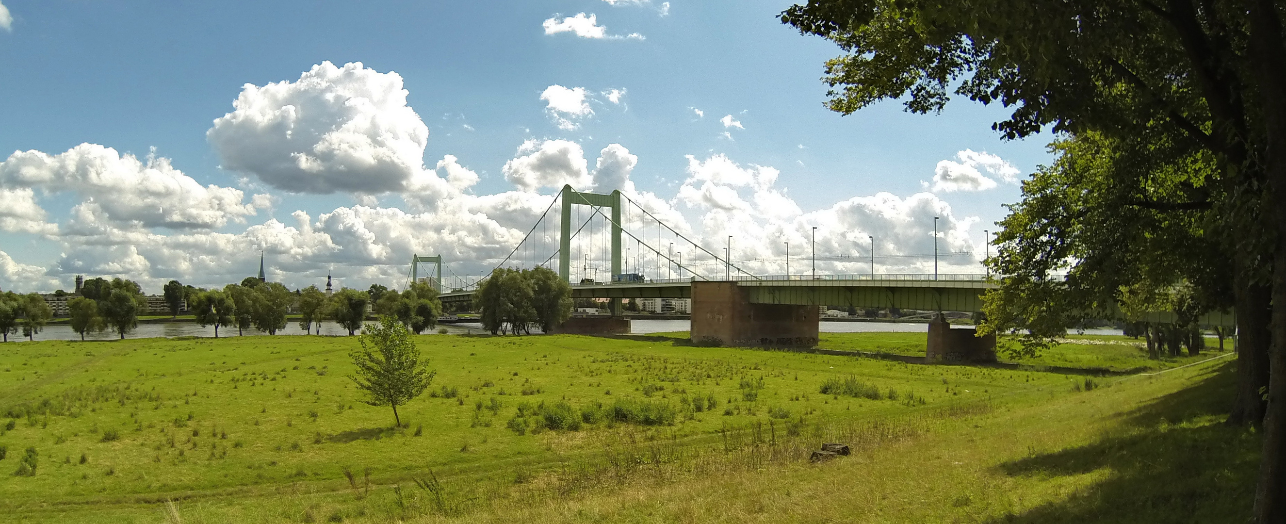 Mülheimer Brücke Pano