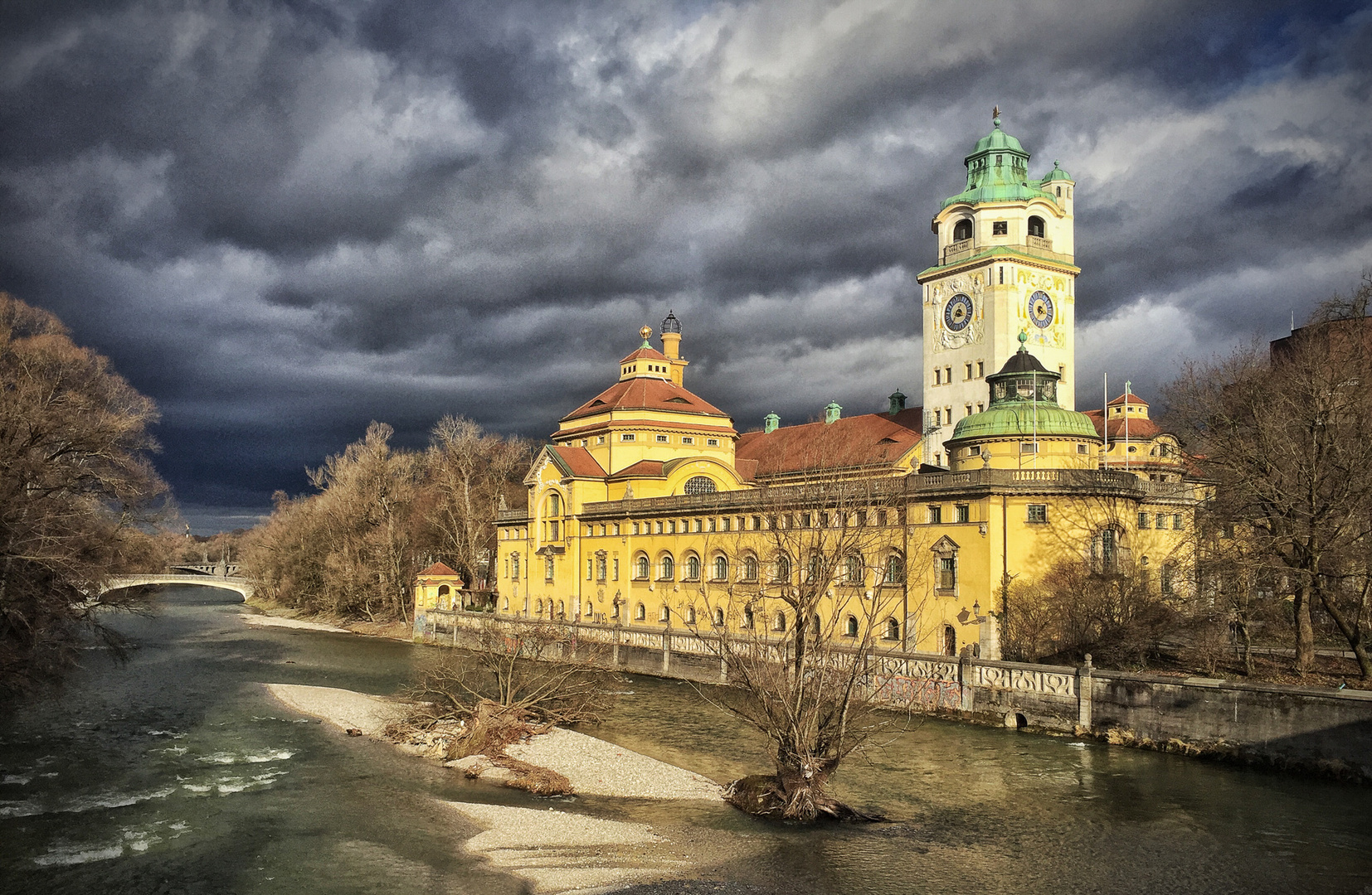 Müllersches Volksbad recht der Isar, München