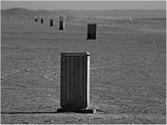 Mülltonne am Strand ...