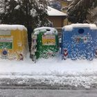 Mülltrennung kämpft mit dem vielen Schnee der heute Nacht gefallen ist