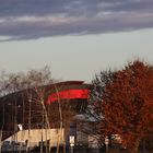 Müllverbrennungsanlage im Herbst