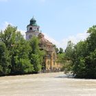 München am 05.06.2013 - die Isar führt Hochwasser