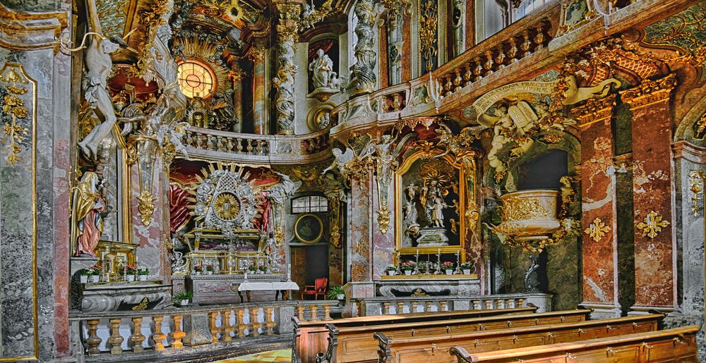 München   - Asamkirche  Sankt Johann Nepomuk -