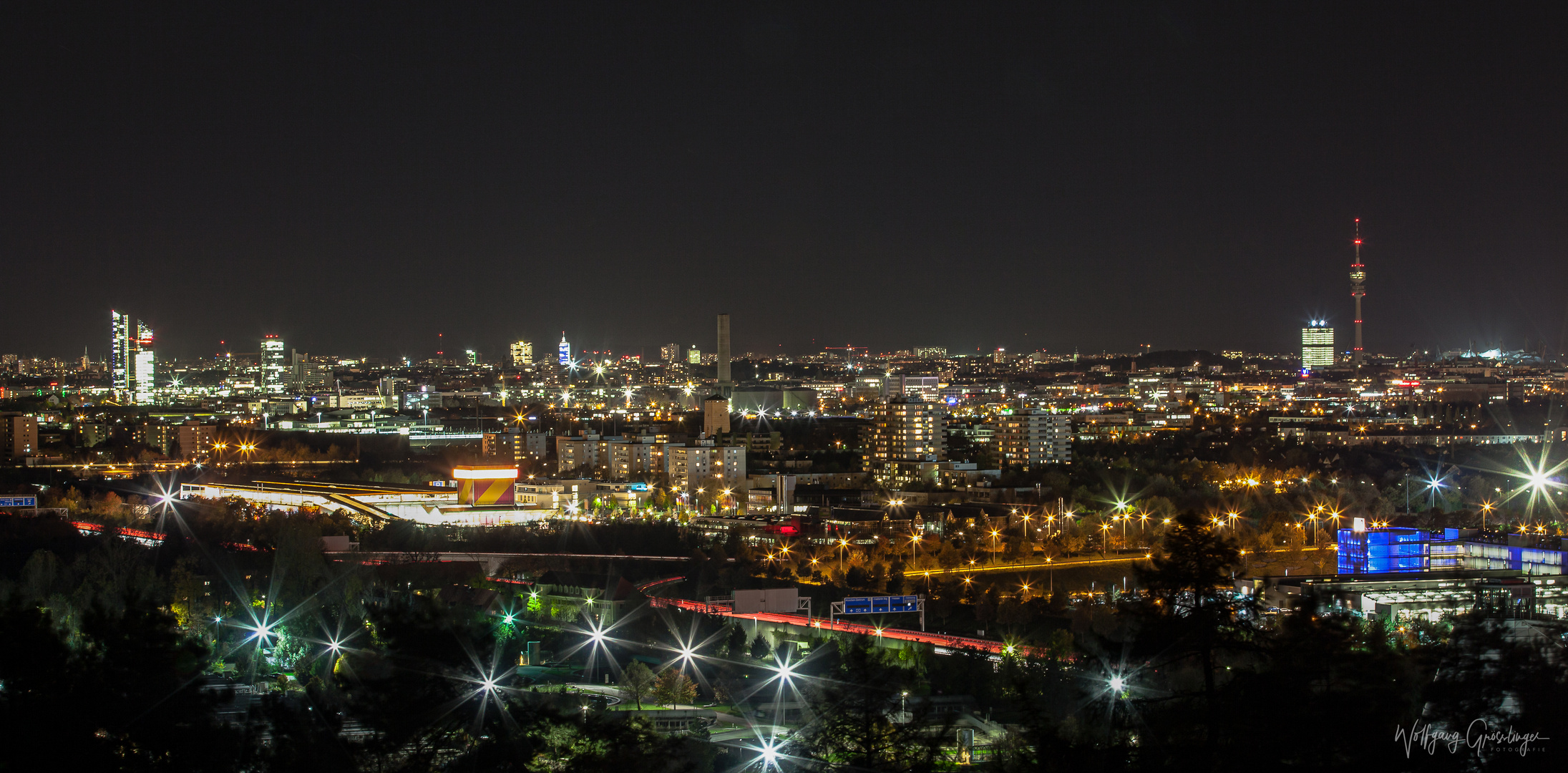 München bei Nacht Foto & Bild | architektur, stadtlandschaft, skylines