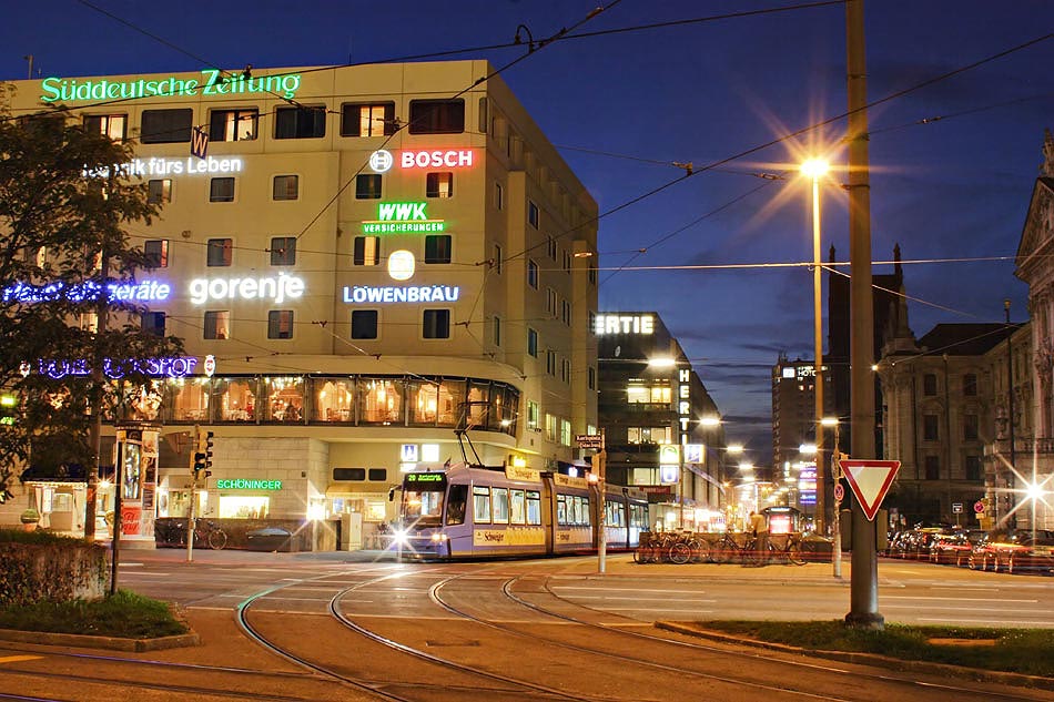 München - Blick vom Karlsplatz Stadtauswärts