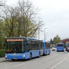 München Bus mit Anhänger
