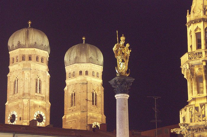 München by night