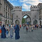 MÜNCHEN   - Einkaufsstraße Karlsplatz-Stachus -