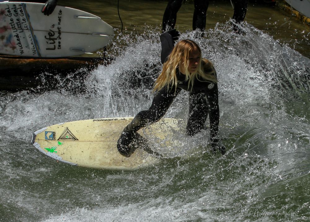 München - Eisbach Action