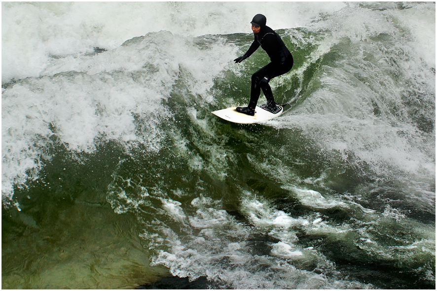 München - Eisbachsurfer